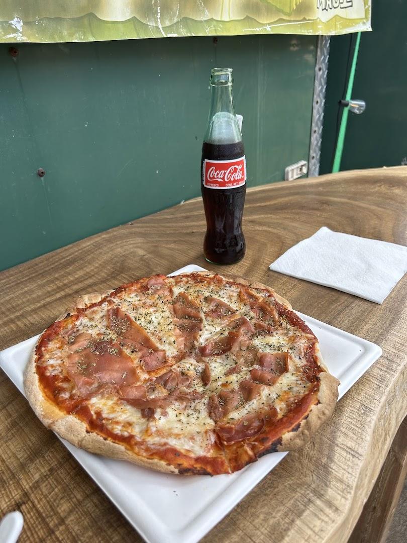 Hana Maui Pizza